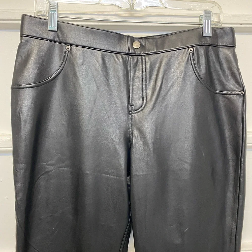 HUE Faux Leather Suede Lining Taper Leg Legging/Pant stretch pull on women’s L - Picture 5 of 13